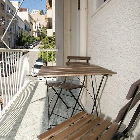 Modern Next To Acropolis Athina *