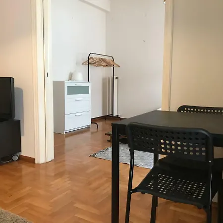 Holodek : Rizari Apartment