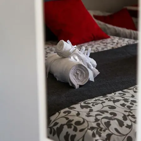 'romeo & Juliet' Cozy With Breathtaking View Apartment Athens