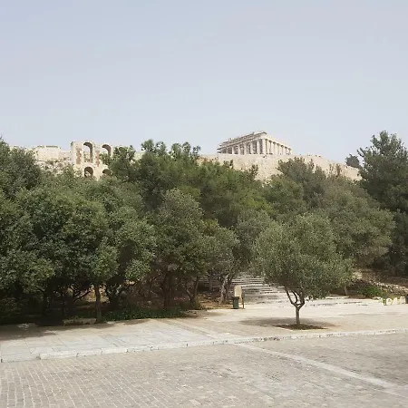 John Beauty 50m2, Metro And Acropolis 5' * Athens