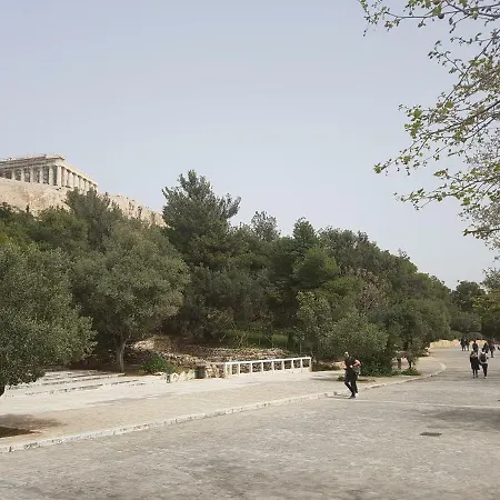 John Beauty 50m2, Metro And Acropolis 5' * Athens