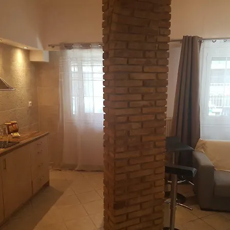 John Beauty 50m2, Metro And Acropolis 5' Athens