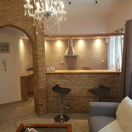 John Beauty 50m2, Metro And Acropolis 5' Apartment *