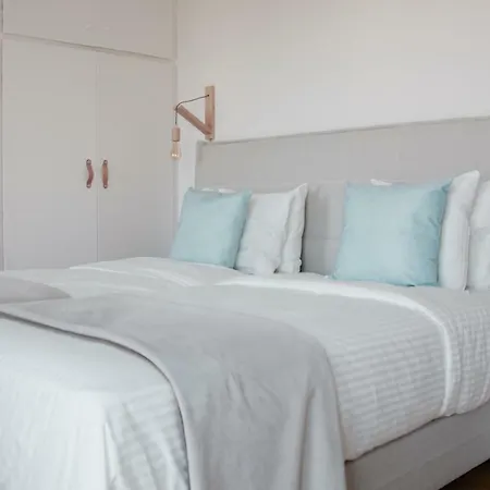 Grand Apartment *