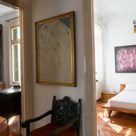Plaka Vintage Apartment