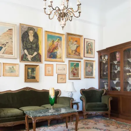 Plaka Vintage
