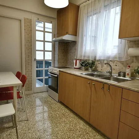 Koukaki Location 3rd Floor 2bdr
