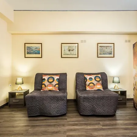 Exceptionally Located In Plaka For 6 Ppl Apartment *
