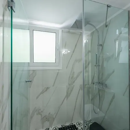 Apartment Splash Of Glam Ii 10 Steps From Acropolis *