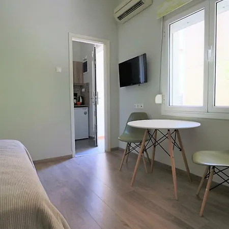 Aparthotel City *