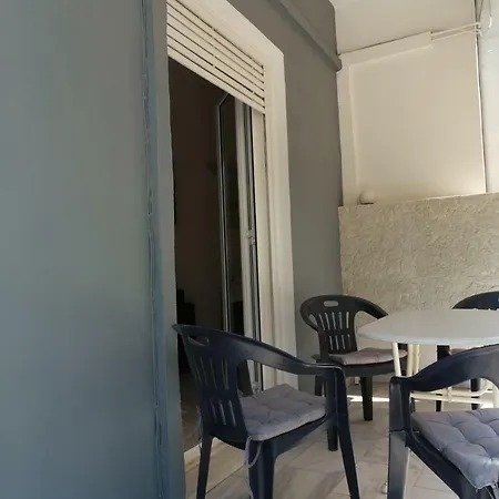Zefyros Super Cool Next To Alimos Riviera * Athens