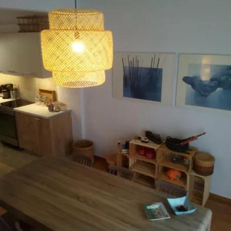 Downtown Boho 1 Min From Metro