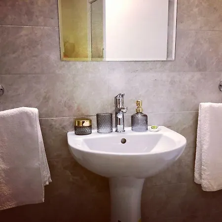 Luxury House Апартаменты *