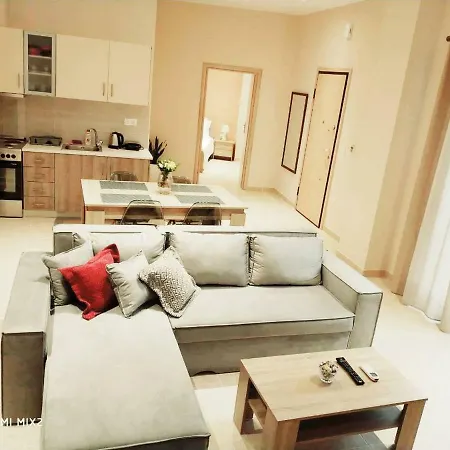 Apartment Beautiful House In Alimos Near To The And Metro