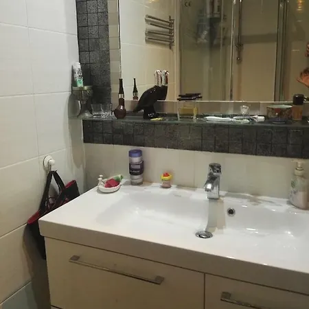 One Bedroom New With Large Living Apartment
