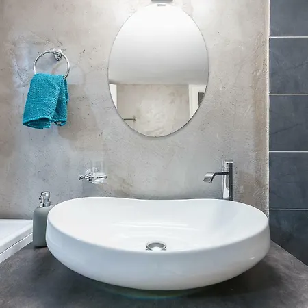 Victoria Black Pearl Apartment *