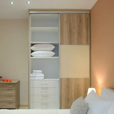 Apartment Beautiful House In Alimos Near To The And Metro Athens