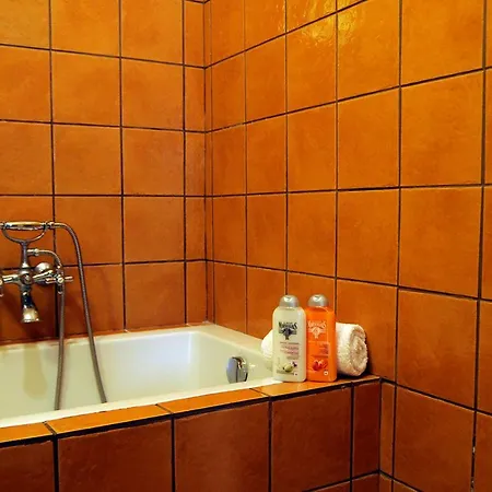 Mosaics Aprtm Touching Acropolis Apartamento
