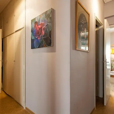 2 Bedroom Artist's - So