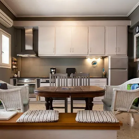 Apartment 2 Bedroom Artist's - So *