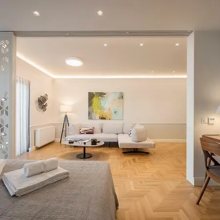 Chic At Mavilli Sq. Apartment Athens