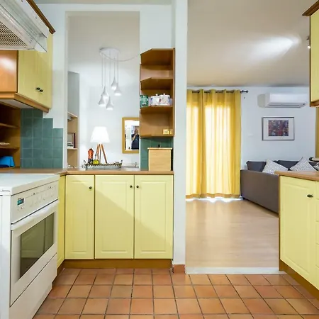Downtown Urban Flat For 4 People In Plaka * Athènes