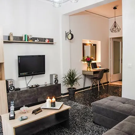 Apartment Luxury Near Acropolis! In The Heart Of Athens! Athen