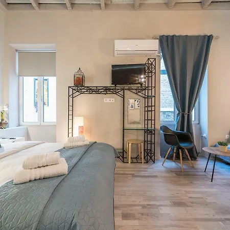 Plaka Akrokeramo House #2 * אתונה
