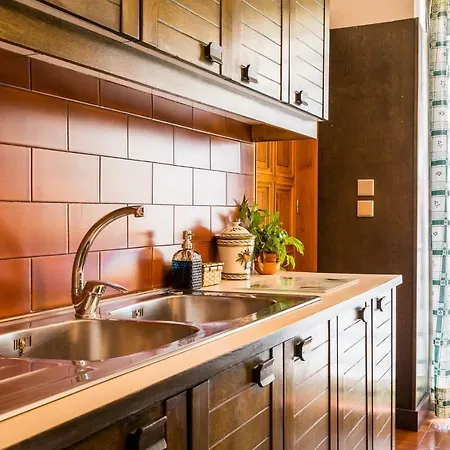 3 Bedroom In Acropolis Area * Atene