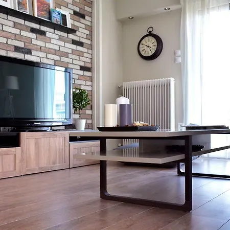 3 Bedrooms In City Center *