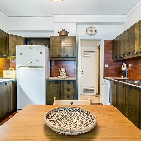3 Bedroom In Acropolis Area Appartamento *
