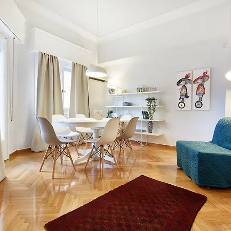 Chloe Boutique Metropolis Apartment *