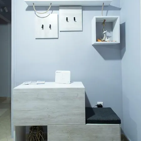 Apartment Cozy And Modern Athens