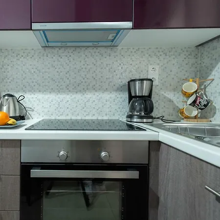 Cozy And Modern Apartment Athens