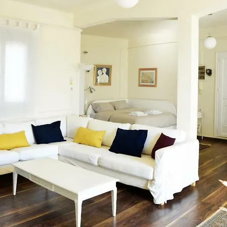 With Rooftop Terrace & Acropolis View Apartment *