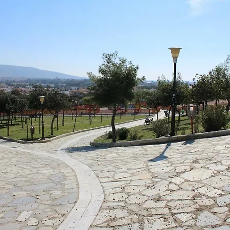 Luxury 1.3 Km From @ 1km From Metro Apartment