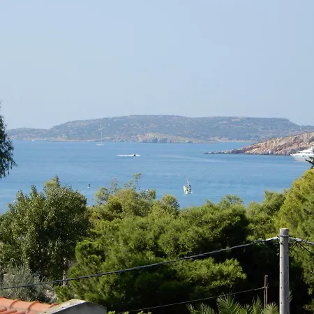 Comfortable Garden Near Vouliagmeni *