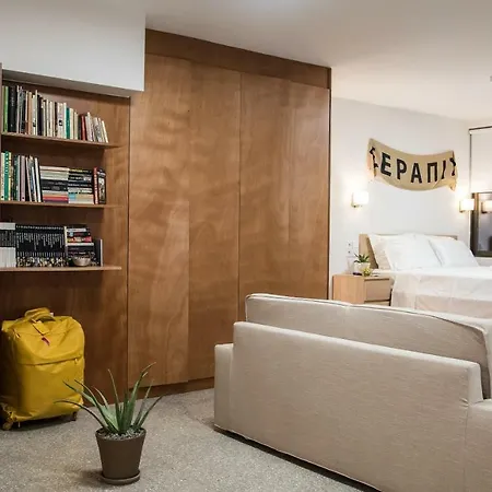 Majestic Hall Apartment