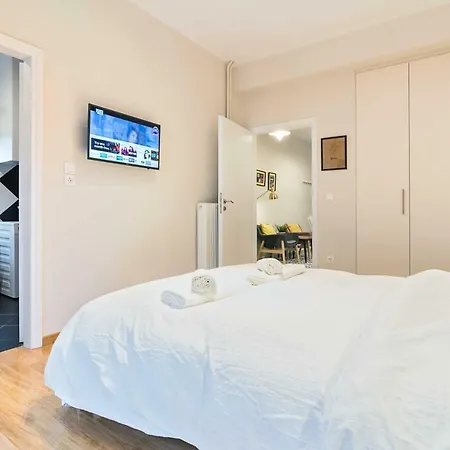 Apartment Athens' Location Romantic & Well Decor Shining Star