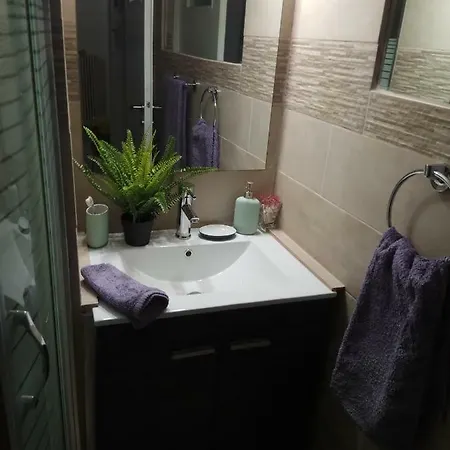 Apartment Mets 3 Mins Away From Panathenaic *