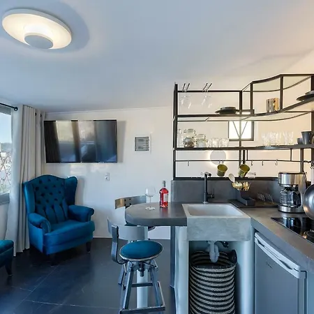 Athenian Lofts *