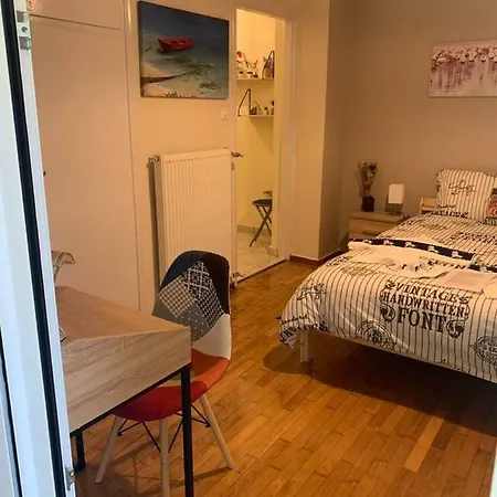 La Vie En Rose Studio,close To Beach, Paleo Faliro *
