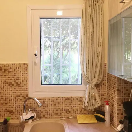 Apartment La Vie En Rose Studio,close To Beach, Paleo Faliro