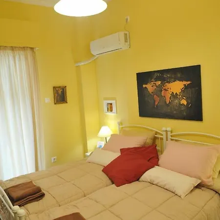 Cozy Acropolis Apartment *