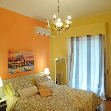 Cozy Acropolis