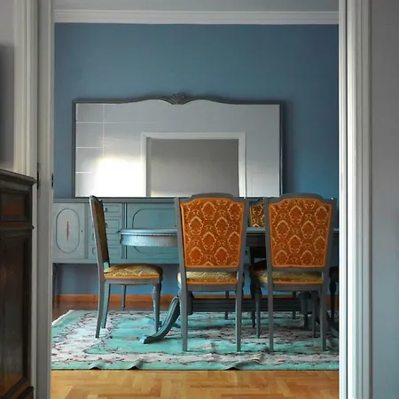 Vintage, Spacious In The Heart Of Athens! Athens