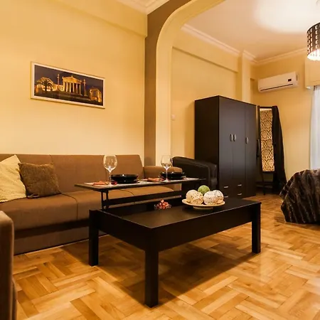 Homestay Lovely Double In Safe Area Walk To Acropolis Athens