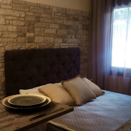 Lux 1 Apartment *