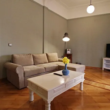 Historic Centre Renovated Apartment Athens