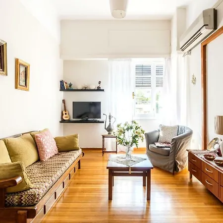 Apartment Beautiful Under Akropolis! *